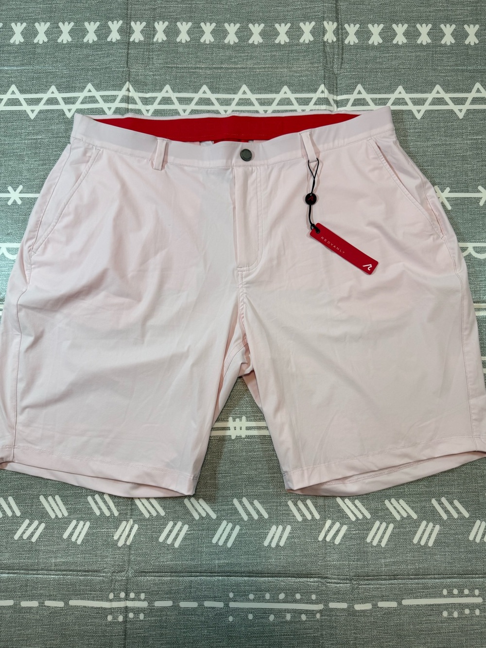 Redvanly Hanover Pull-On Shorts in Petal Pink XXL/9” inseam